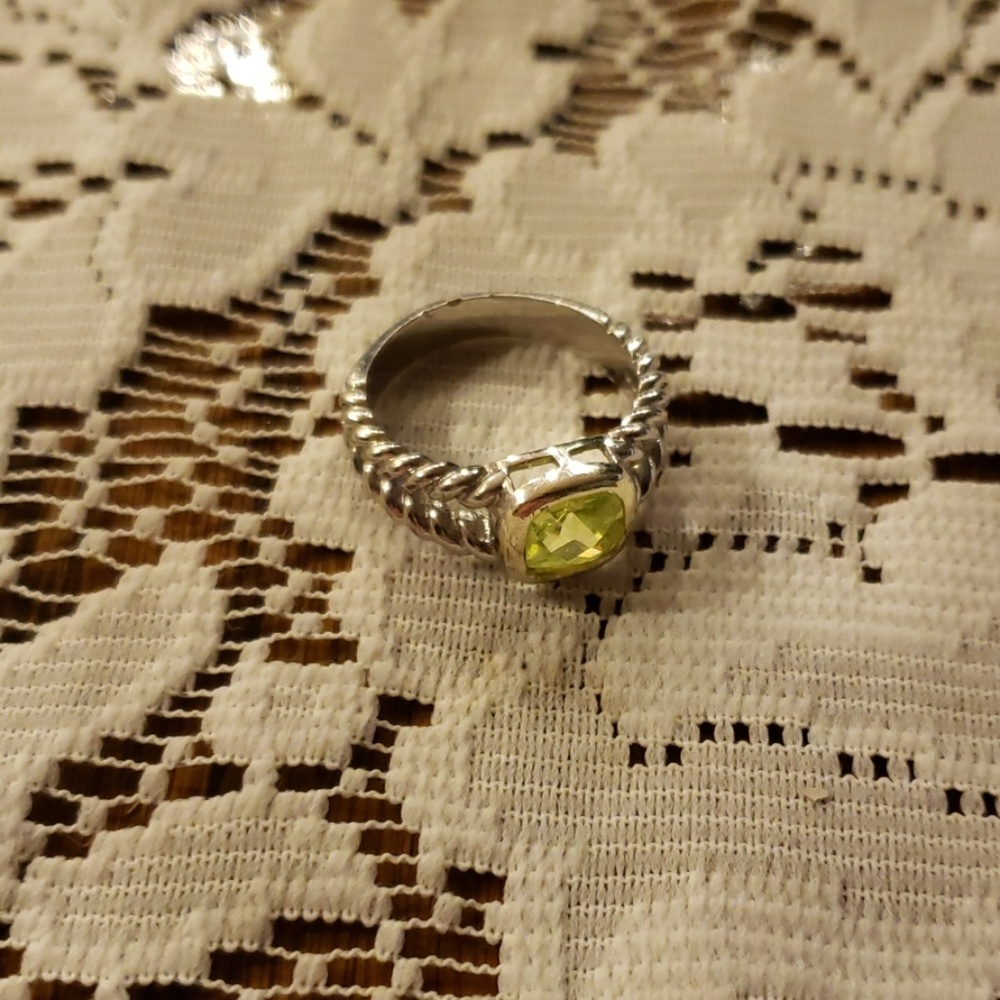 Artsy Twisted Ring